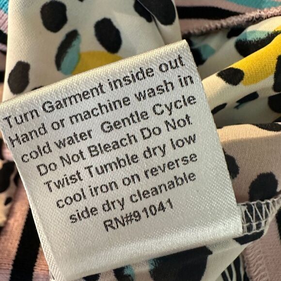 A.Z.I New York Colorful Animal Print Short Sleeve Top Size S - Picture 9 of 11